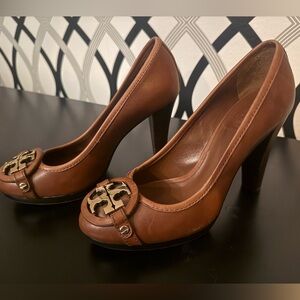 Tory Burch Brown Calista Leather Heels with Gold Logo